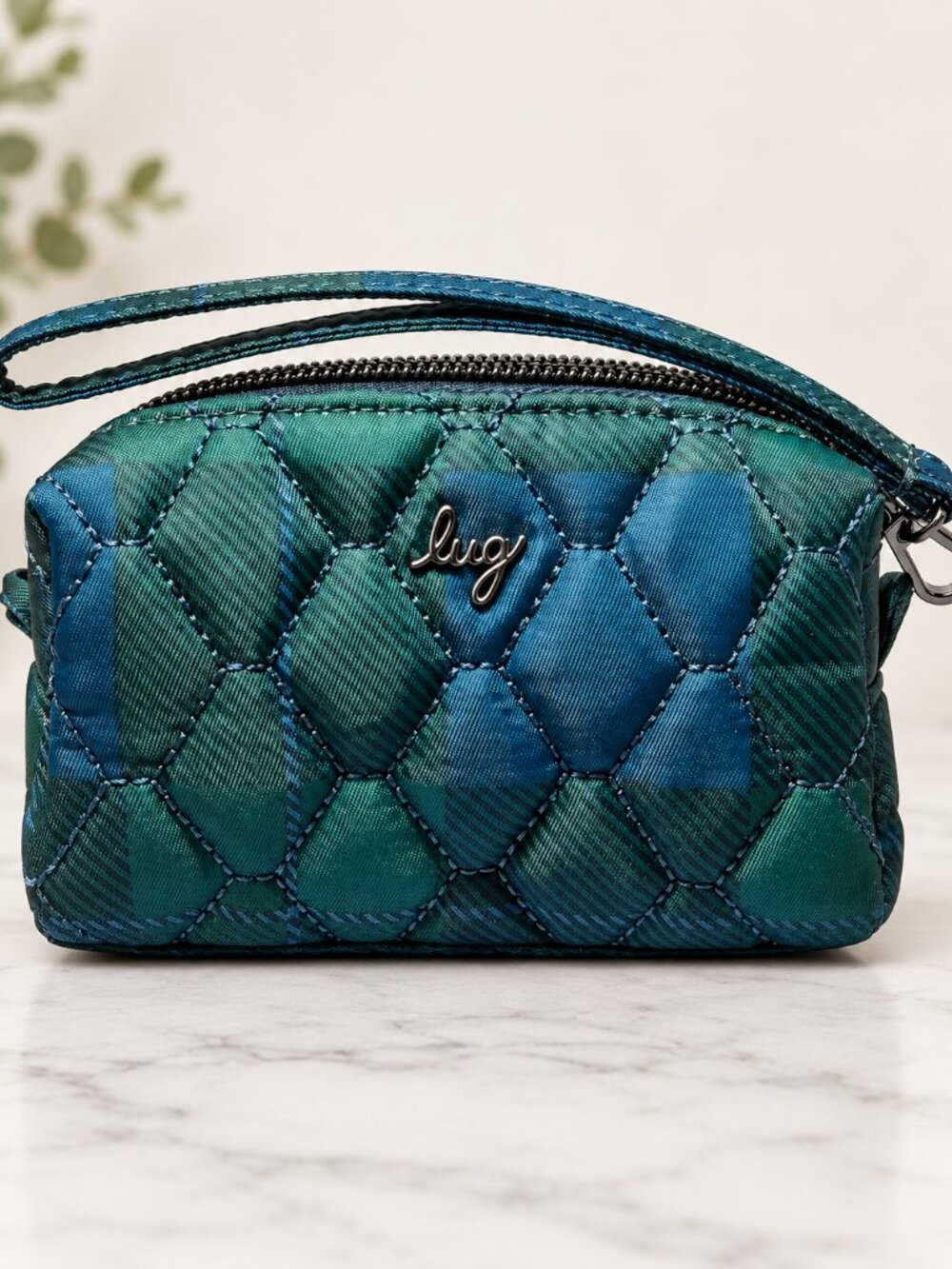 Lug Blimp Wristlet Pouch Navy Pop Plaid Quilted Zip Around